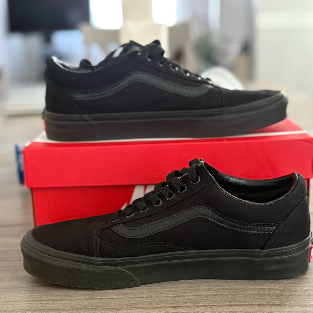 Used Vans Men's Black Sneakers Size 8.5 Men’s